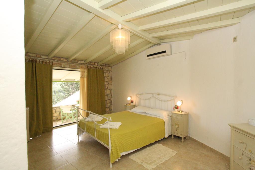 Contessina Homestay Gaios